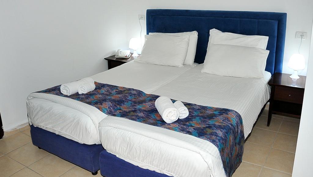 Glatt Eden Hotel Tiberiade Esterno foto
